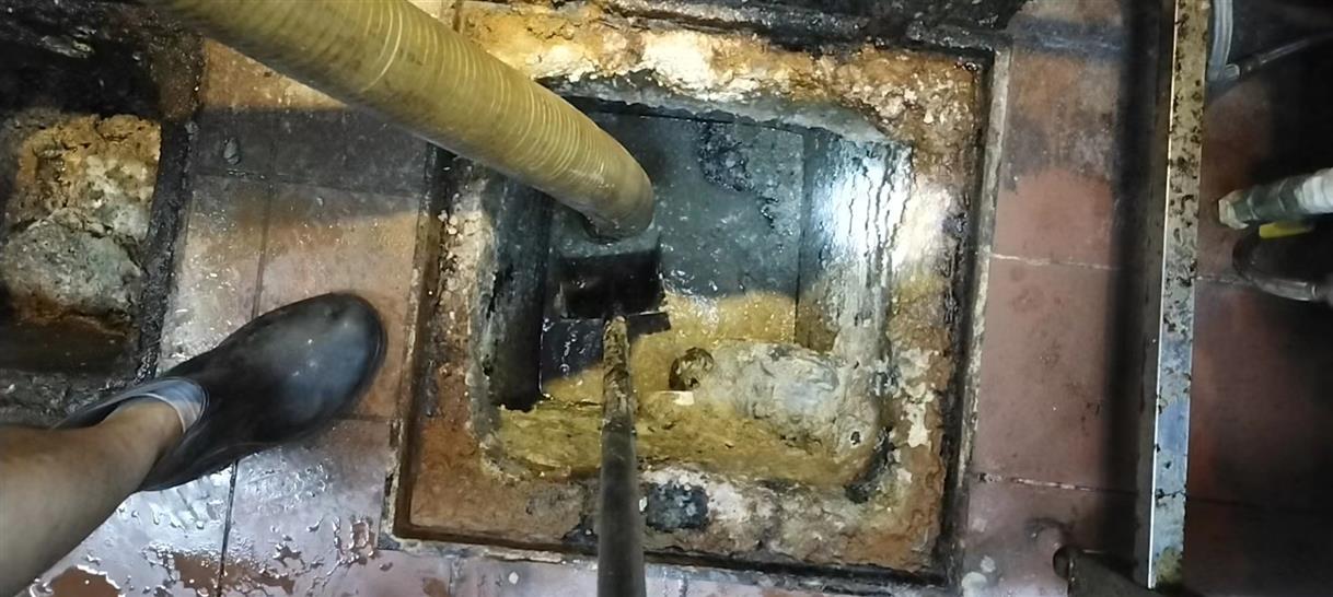 集贤污水池清理一般都有毒气，怎么预防中毒呢？