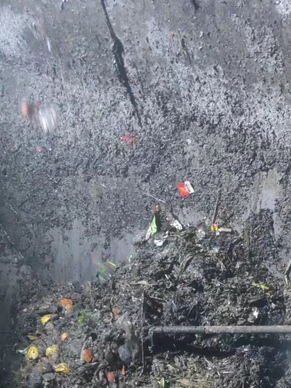 集贤污水池清理